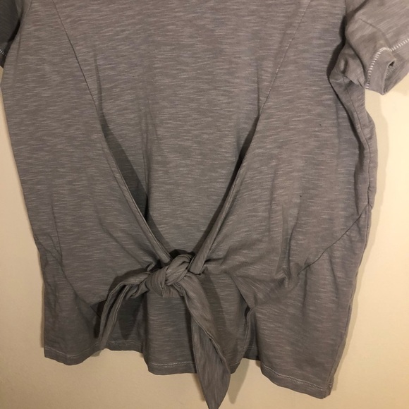 3/$25 🙌🏼 AnyBody Gray Cotton Modal Blend Tie Front Top Small - Picture 3 of 7